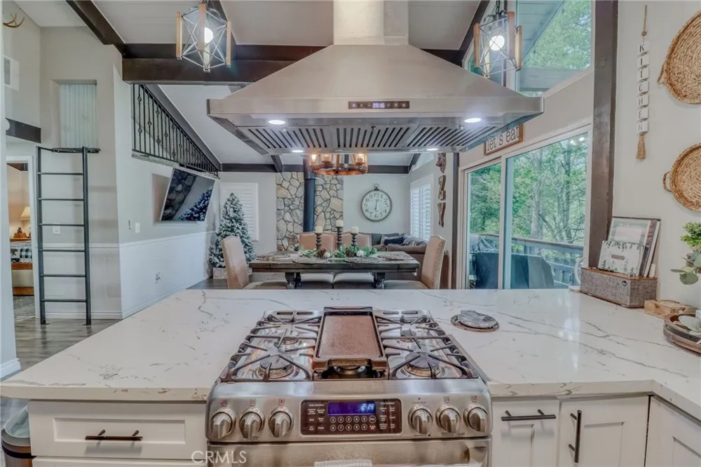 26669 State Highway 189 Twin Peaks, CA 92391