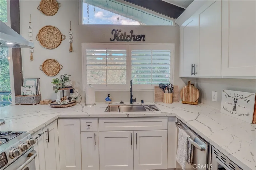 26669 State Highway 189 Twin Peaks, CA 92391