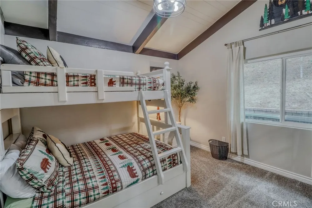 26669 State Highway 189 Twin Peaks, CA 92391