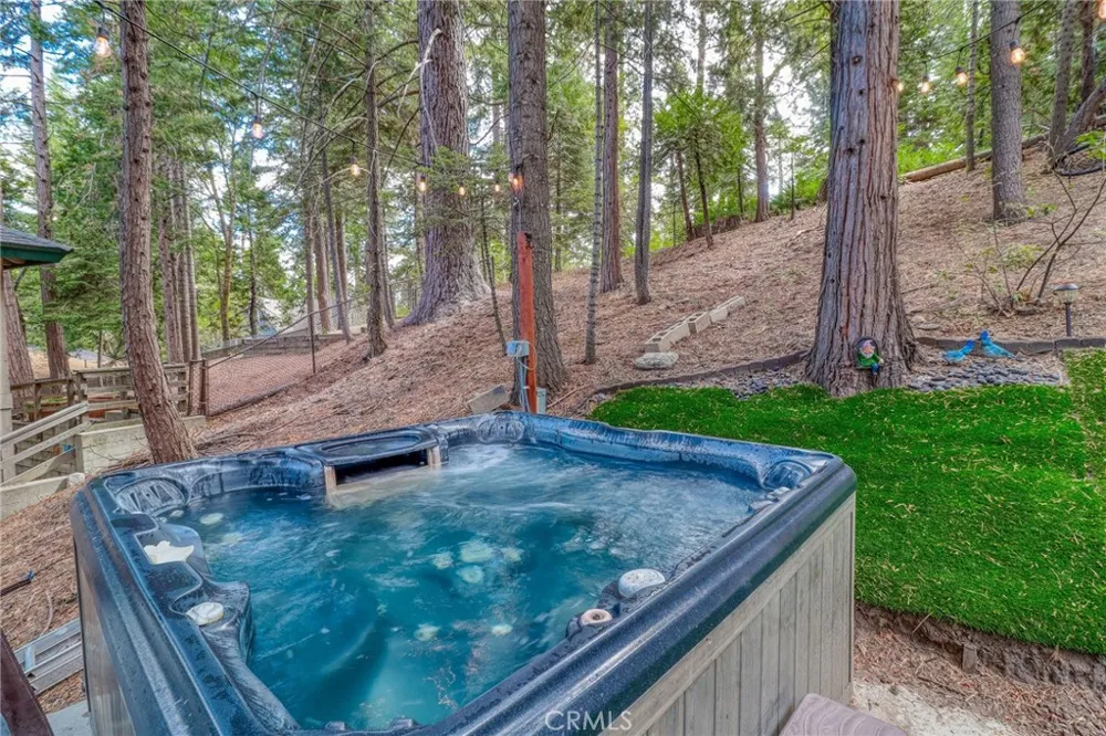 26669 State Highway 189 Twin Peaks, CA 92391