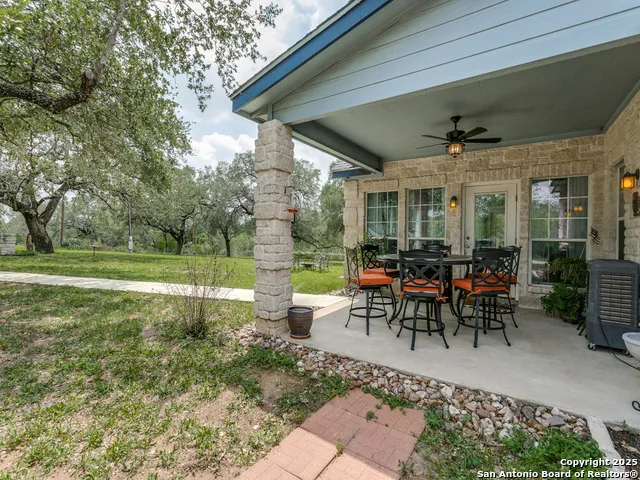 6840 S Loop 1604 Von Ormy, TX 78073