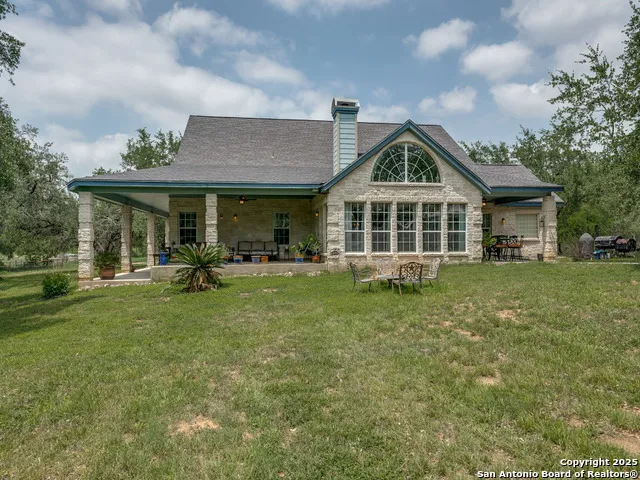 6840 S Loop 1604 Von Ormy, TX 78073