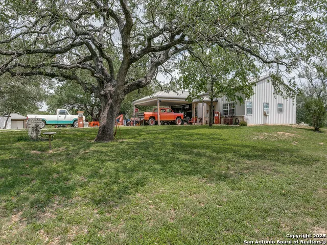 6840 S Loop 1604 Von Ormy, TX 78073