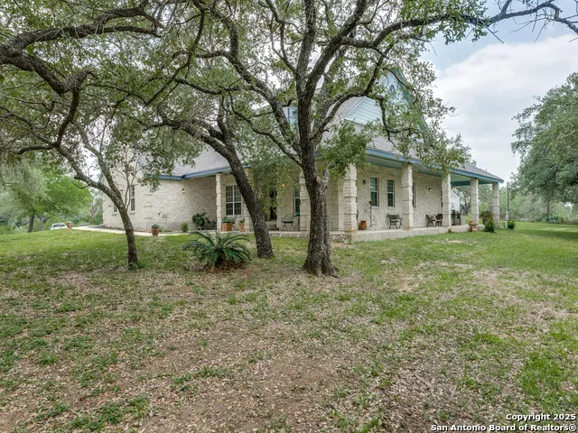 6840 S Loop 1604 Von Ormy, TX 78073