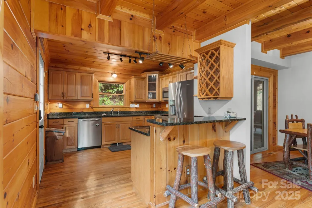 80 Slow Lane Whittier, NC 28789