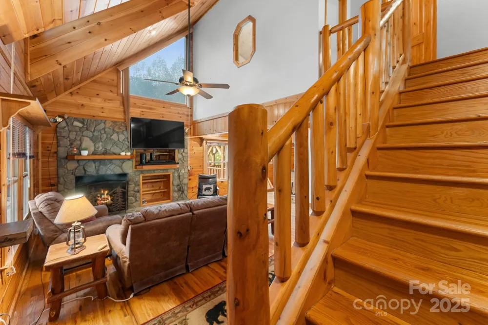 80 Slow Lane Whittier, NC 28789