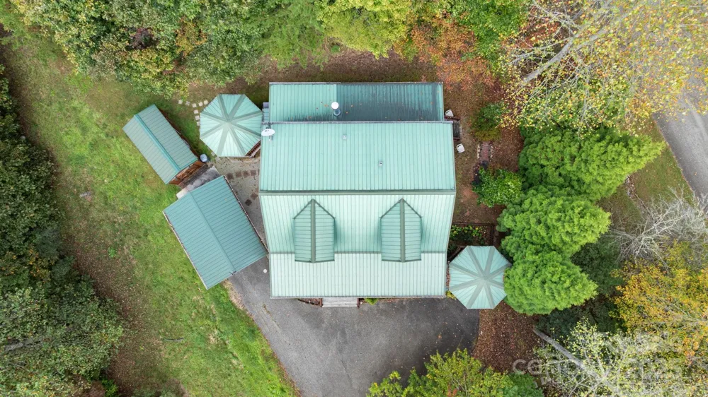 80 Slow Lane Whittier, NC 28789