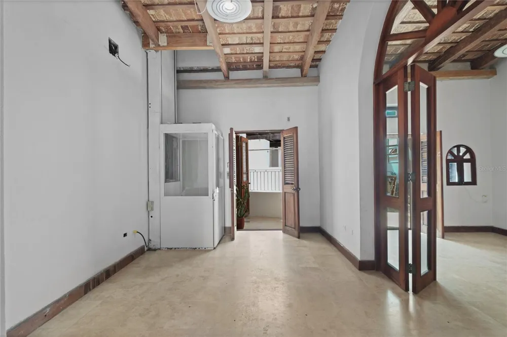10 CALLE SOL Old San Juan, PR 00901