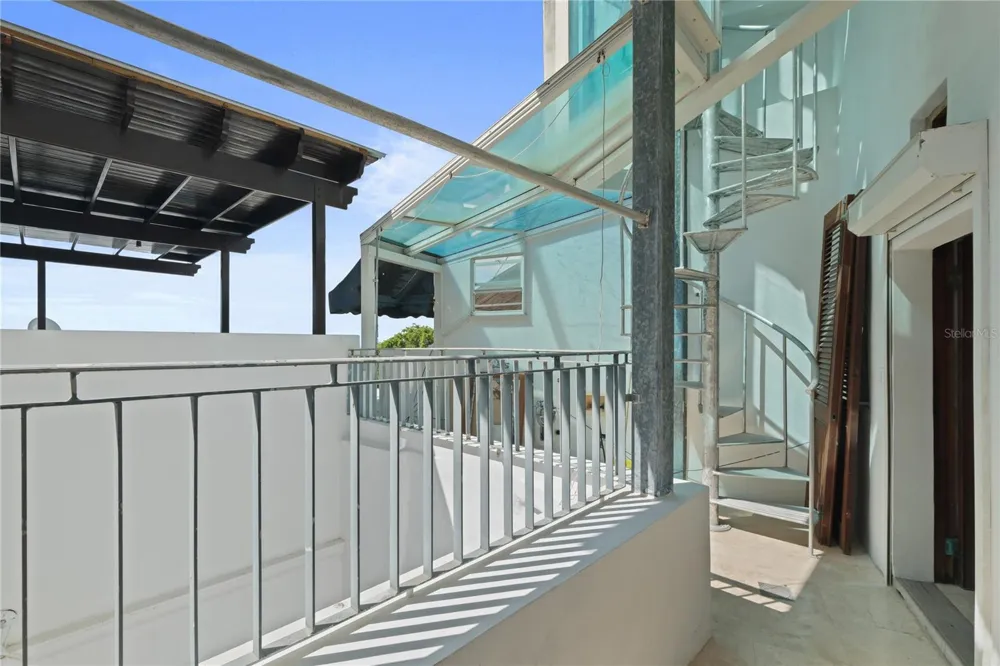 10 CALLE SOL Old San Juan, PR 00901
