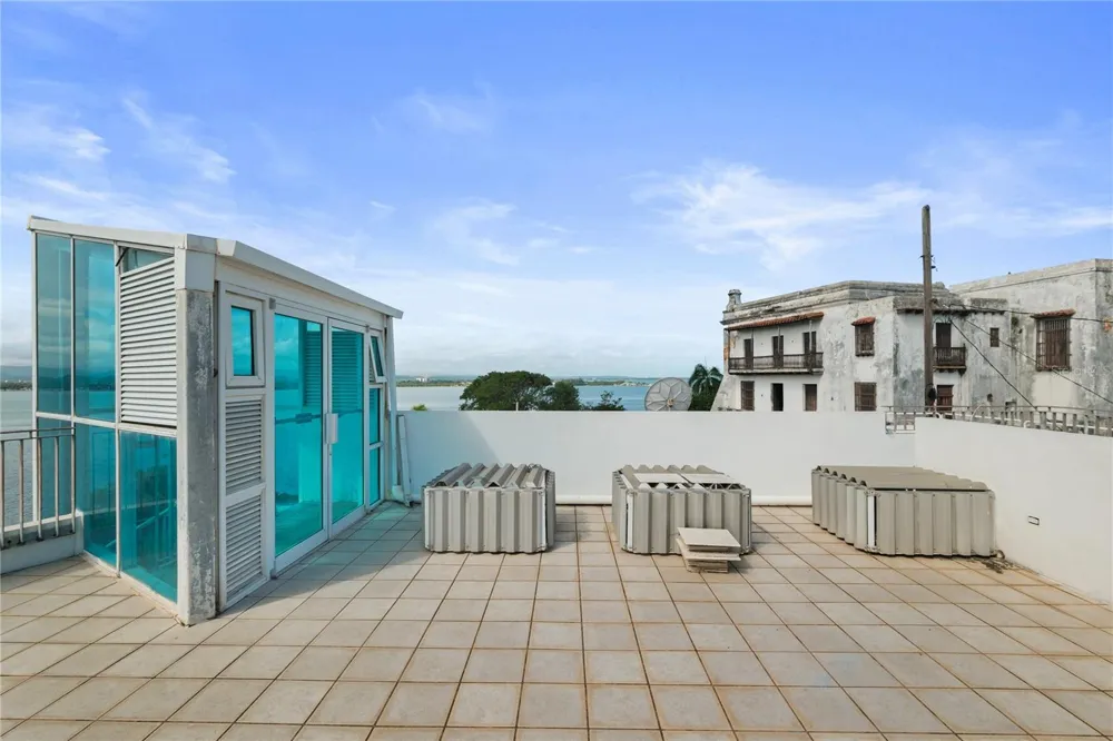 10 CALLE SOL Old San Juan, PR 00901