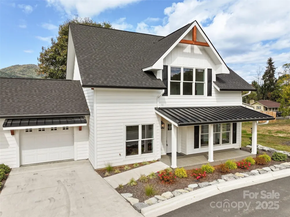 15 Riemar Lane Waynesville, NC 28786