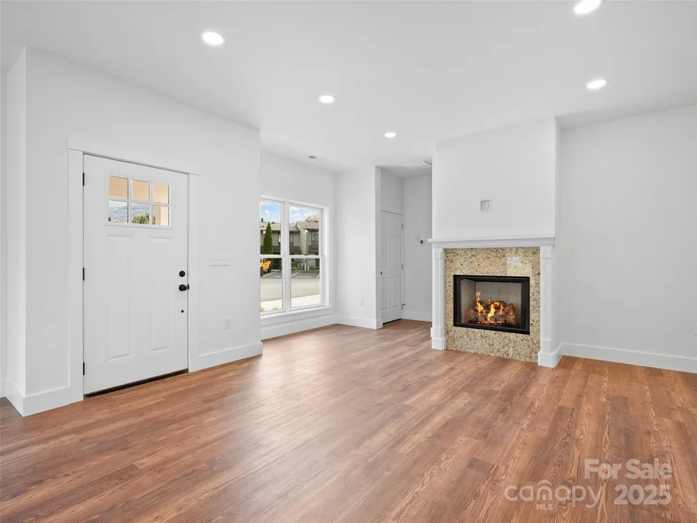 15 Riemar Lane Waynesville, NC 28786