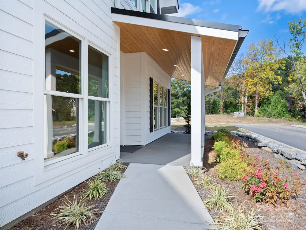 15 Riemar Lane Waynesville, NC 28786