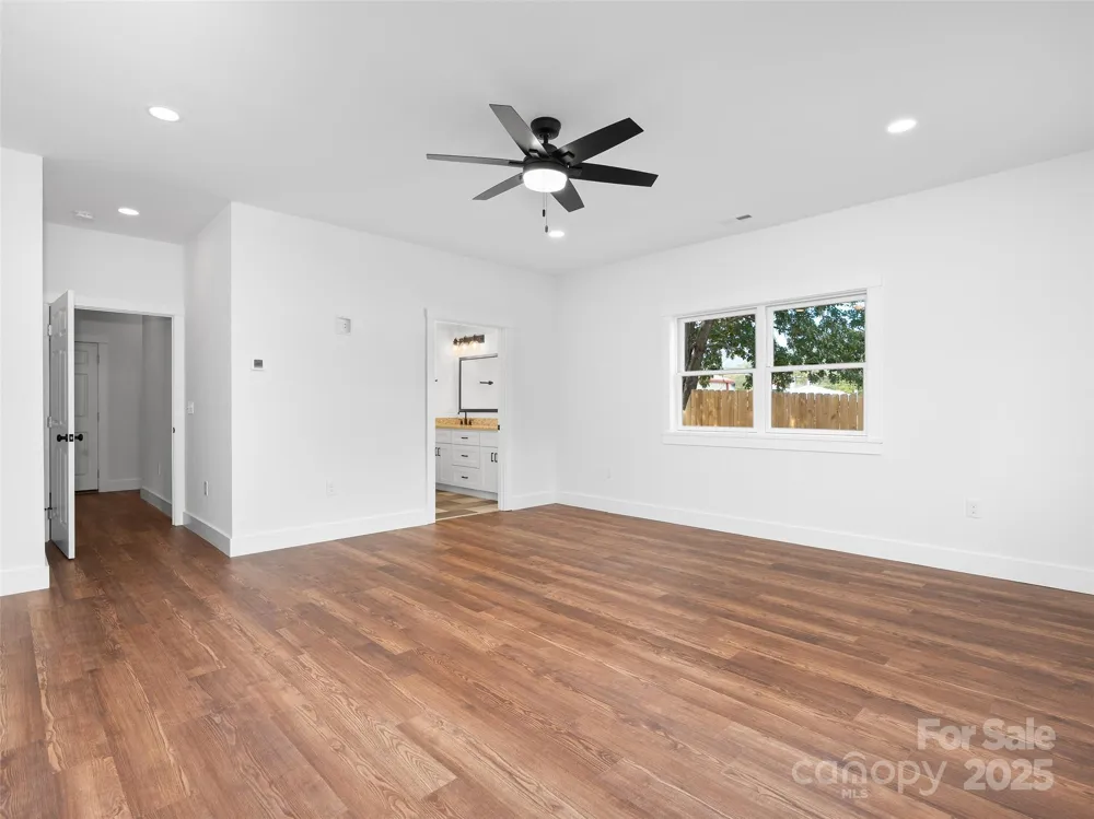 15 Riemar Lane Waynesville, NC 28786