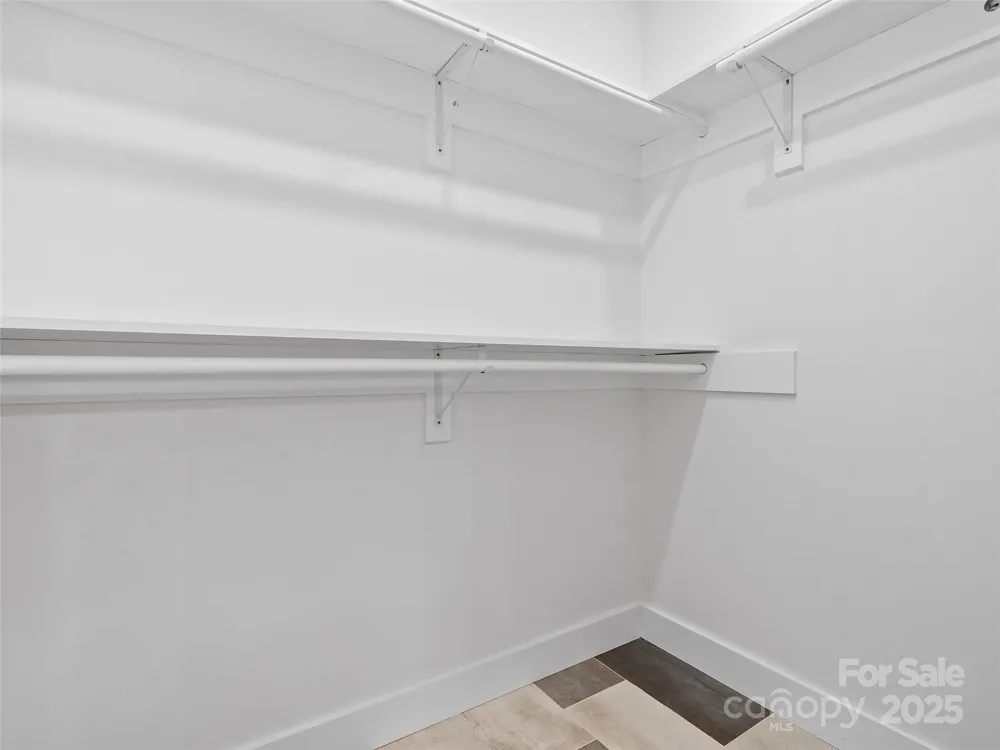 15 Riemar Lane Waynesville, NC 28786