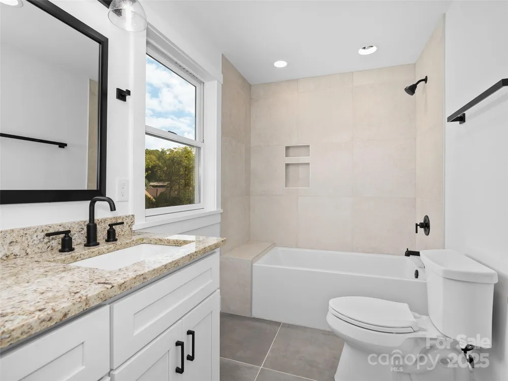 15 Riemar Lane Waynesville, NC 28786