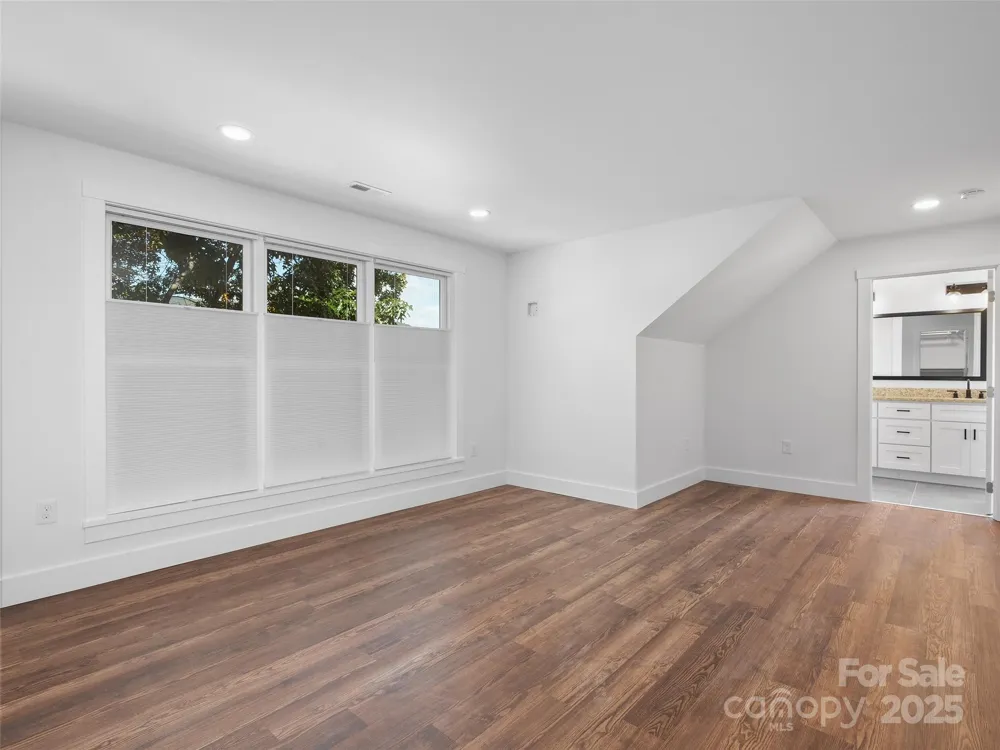 15 Riemar Lane Waynesville, NC 28786