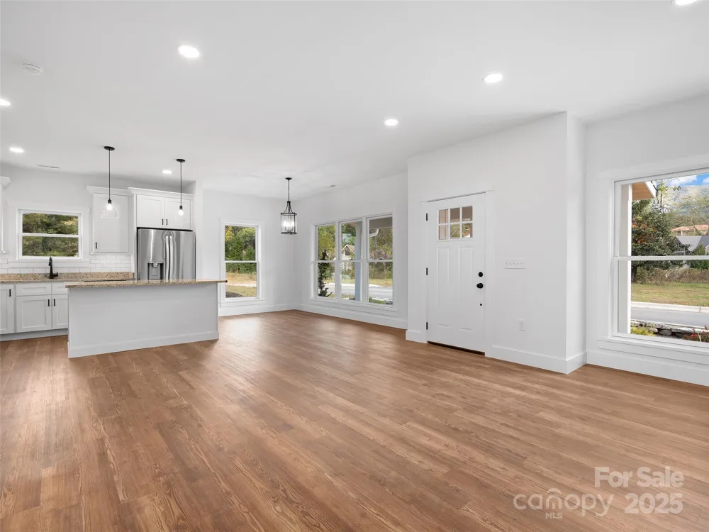 15 Riemar Lane Waynesville, NC 28786