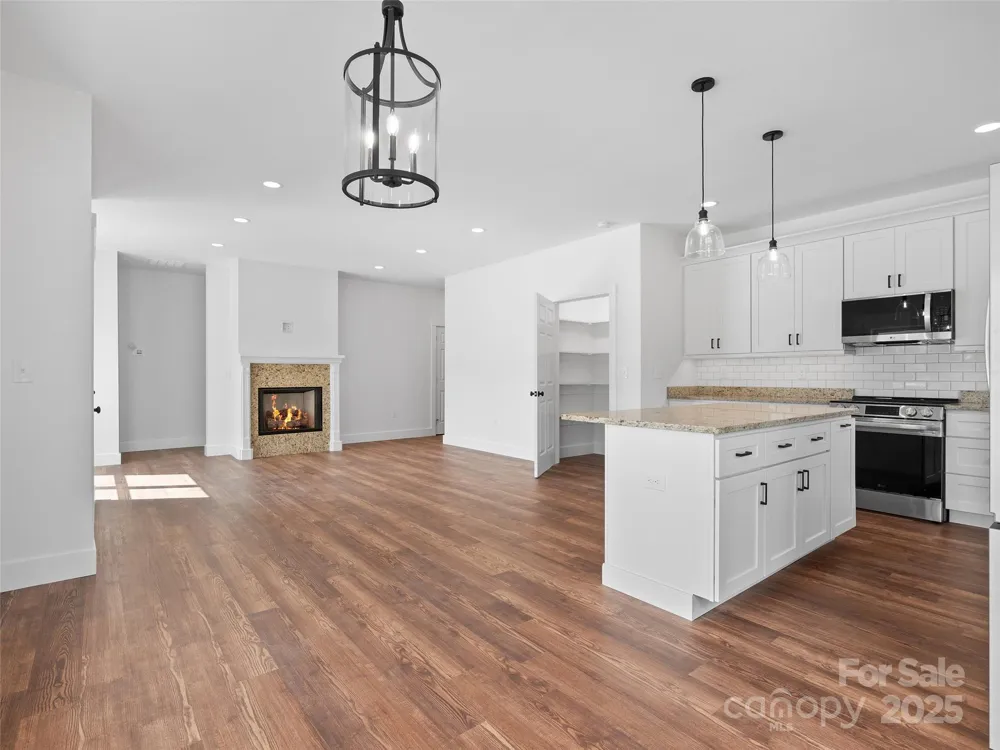 15 Riemar Lane Waynesville, NC 28786