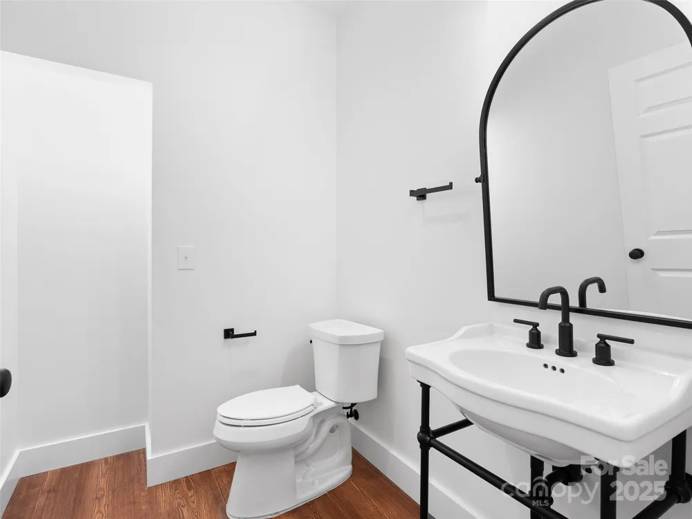 15 Riemar Lane Waynesville, NC 28786