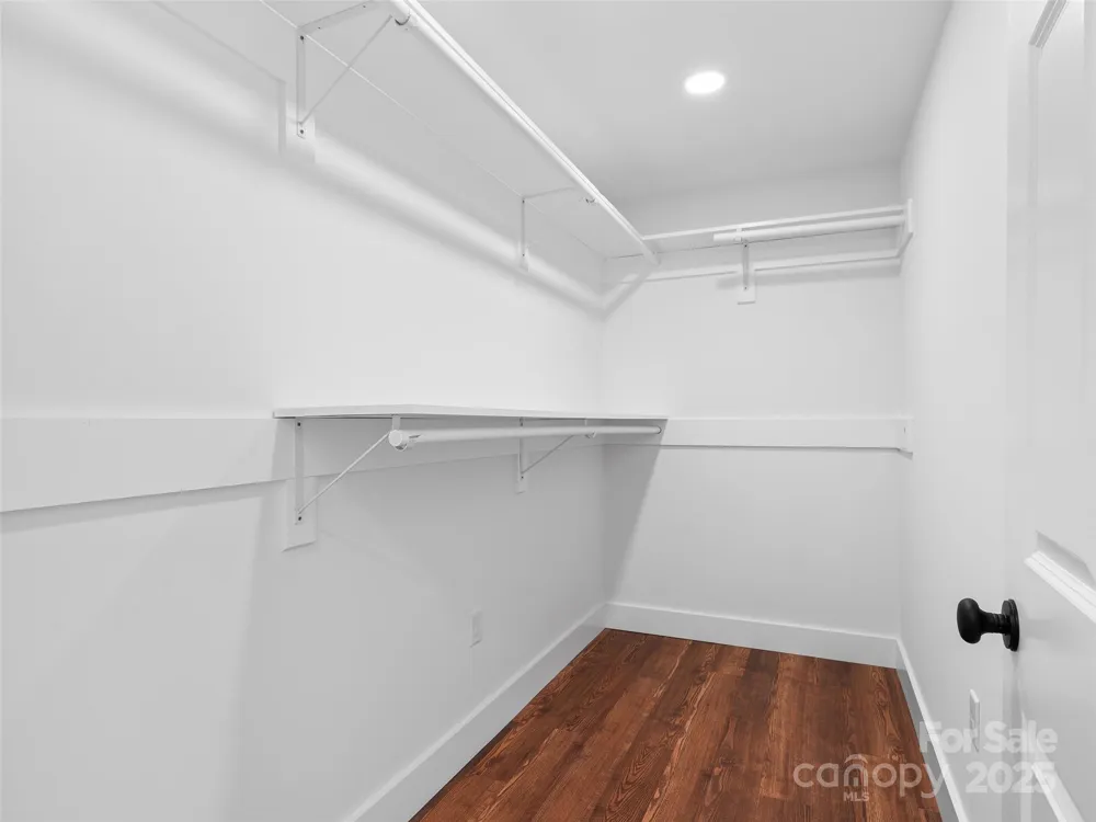 15 Riemar Lane Waynesville, NC 28786
