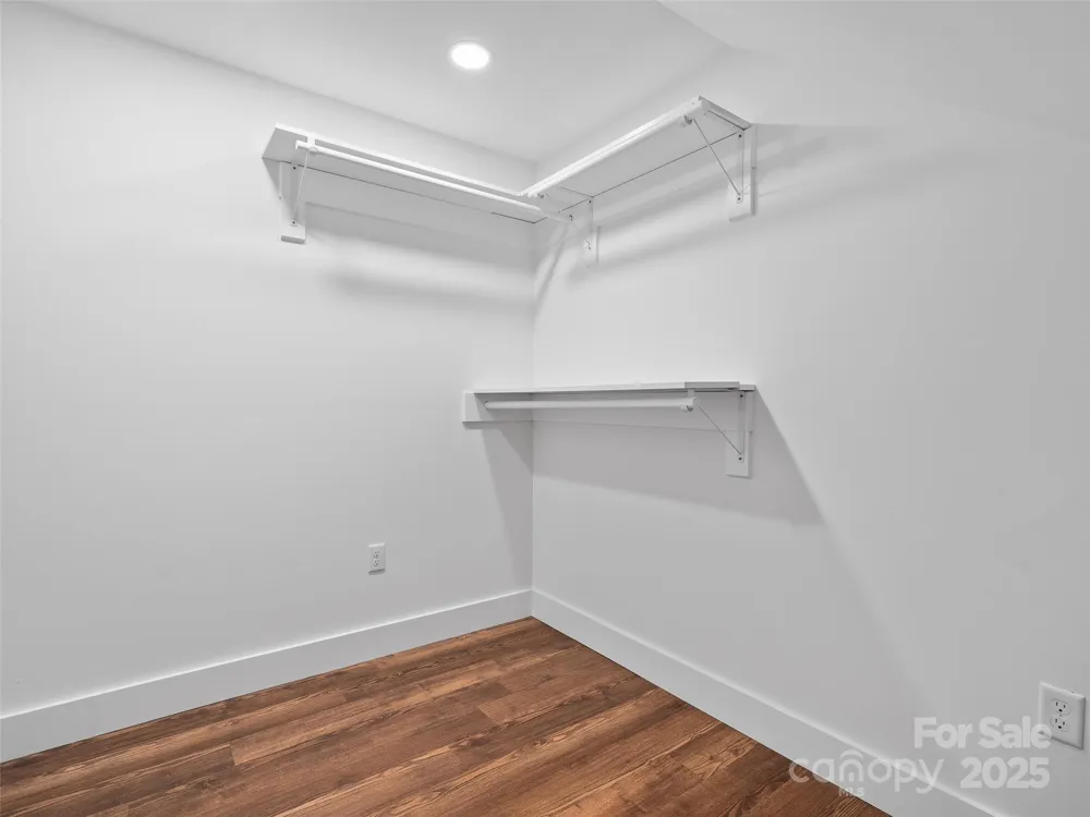 15 Riemar Lane Waynesville, NC 28786