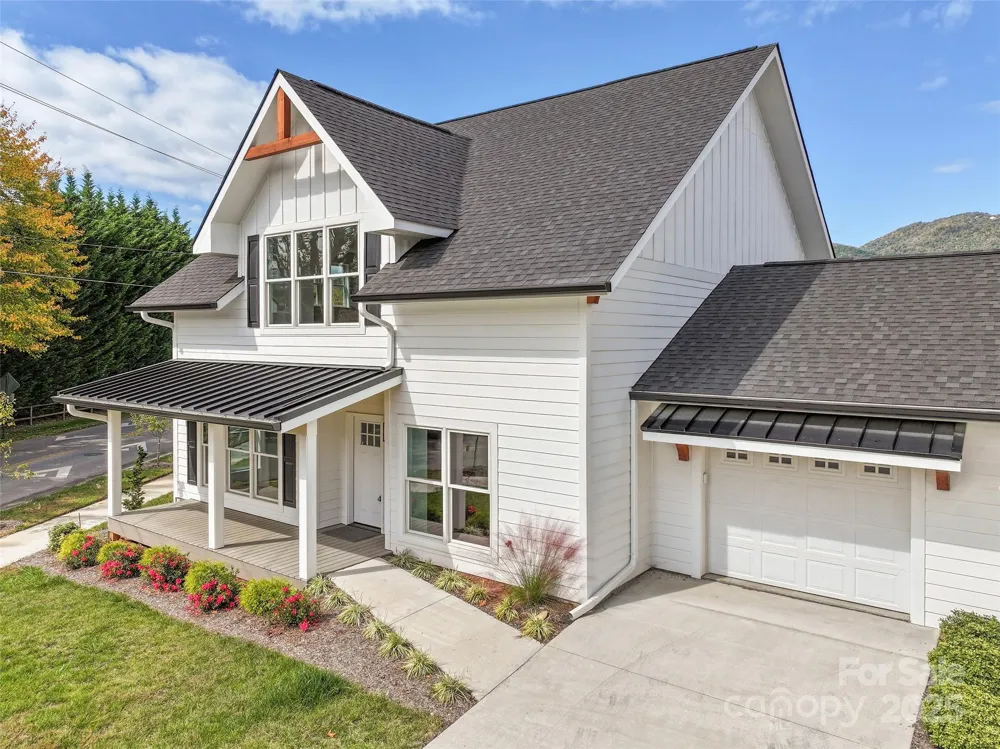 11 Riemar Lane Waynesville, NC 28786
