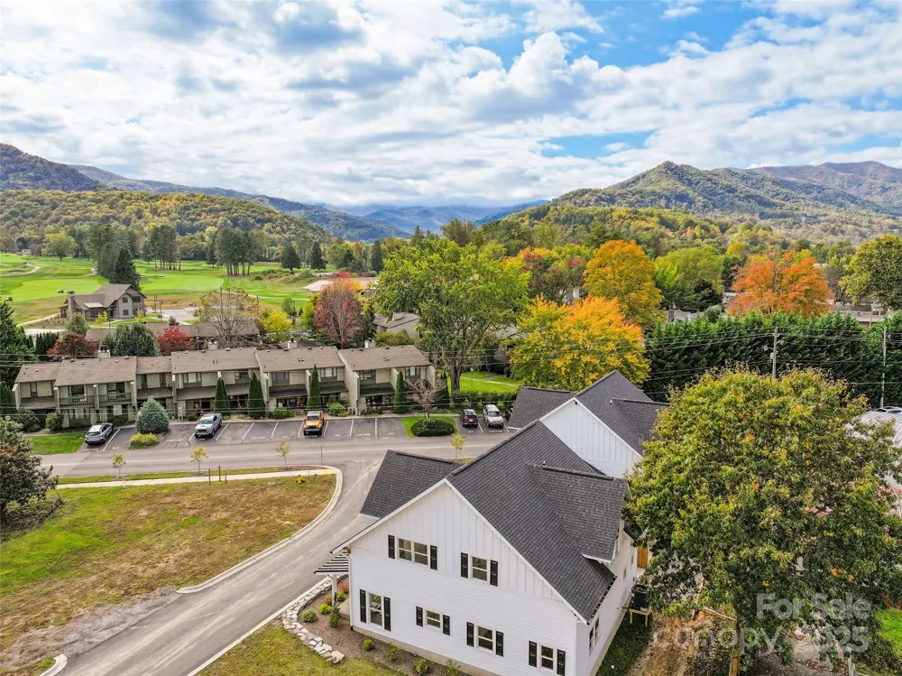 11 Riemar Lane Waynesville, NC 28786