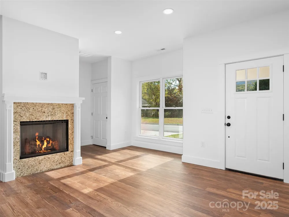 11 Riemar Lane Waynesville, NC 28786