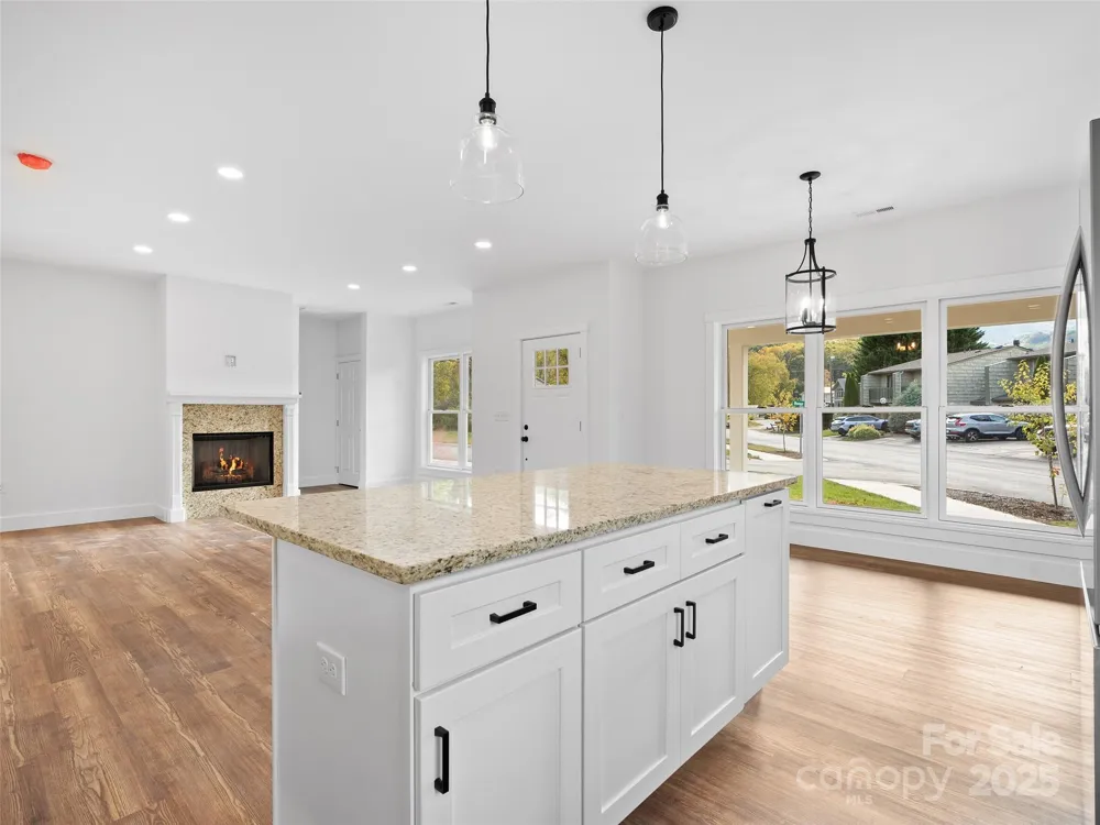 11 Riemar Lane Waynesville, NC 28786