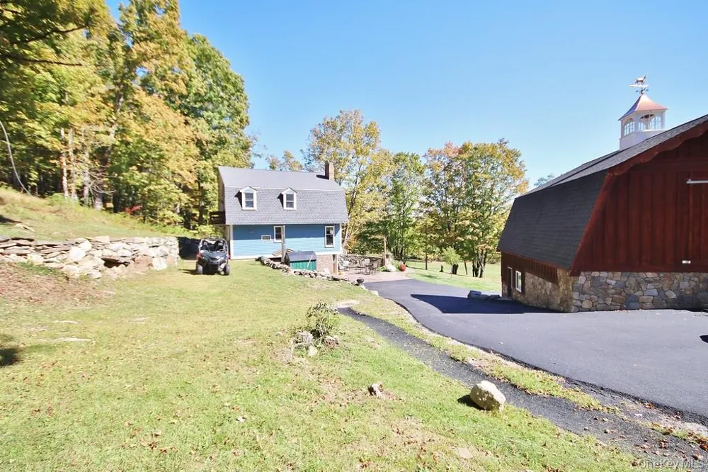 575 Roosa Gap Road Bloomingburg, NY 12721