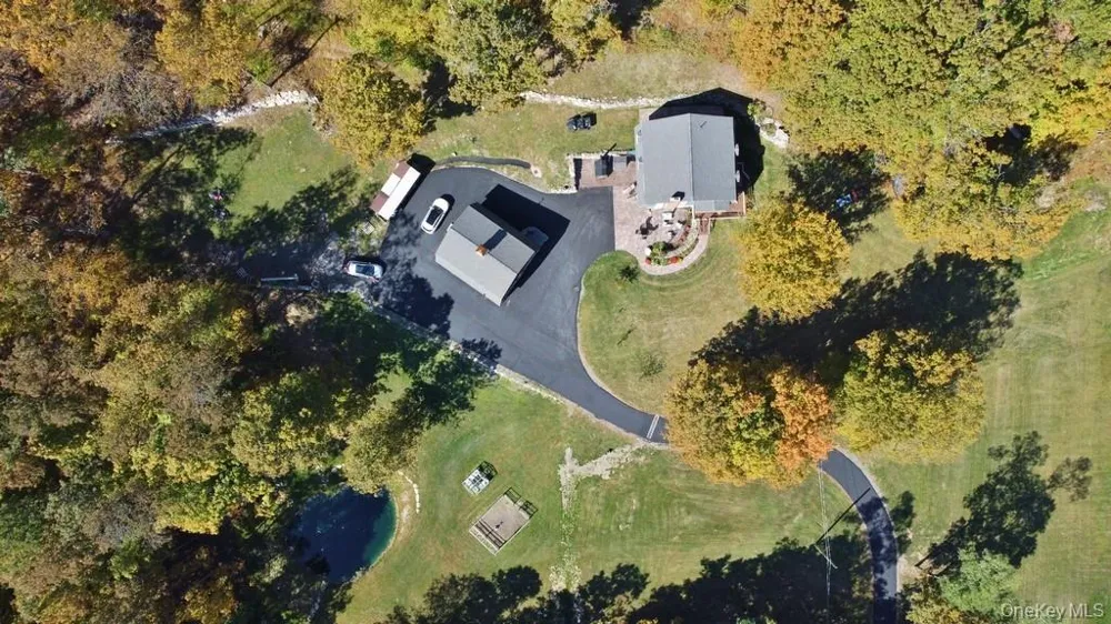 575 Roosa Gap Road Bloomingburg, NY 12721