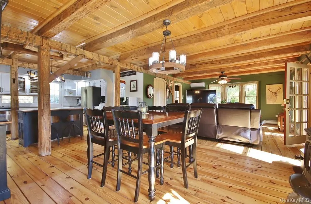 575 Roosa Gap Road Bloomingburg, NY 12721