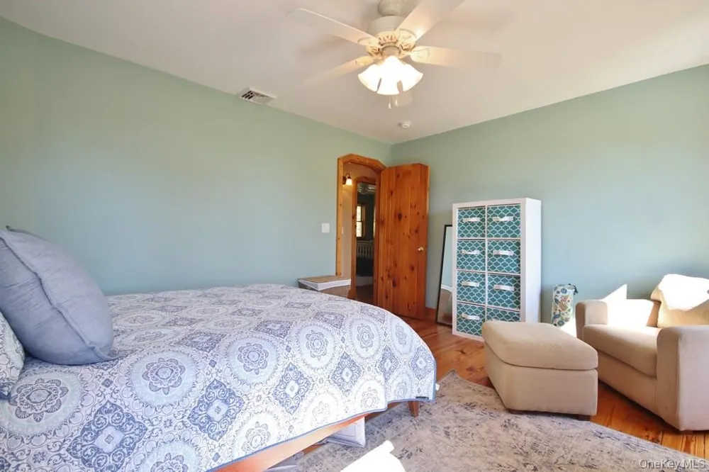 575 Roosa Gap Road Bloomingburg, NY 12721
