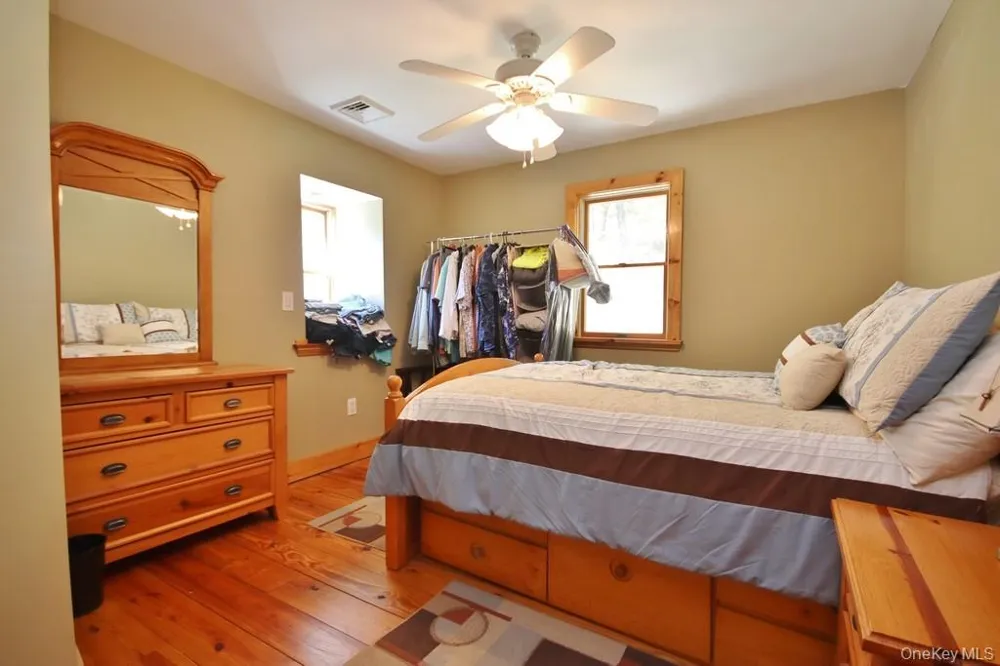 575 Roosa Gap Road Bloomingburg, NY 12721