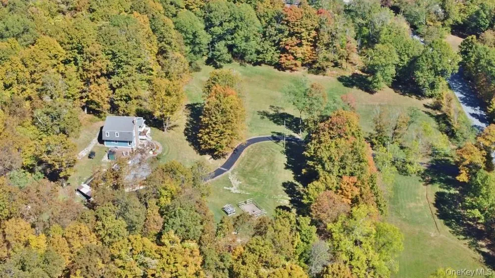 575 Roosa Gap Road Bloomingburg, NY 12721