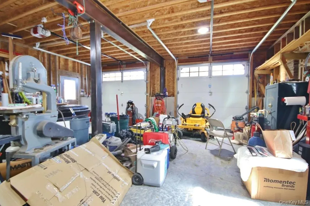 575 Roosa Gap Road Bloomingburg, NY 12721