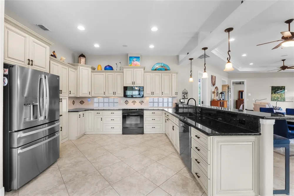 398 NOLANE LANE Polk City, FL 33868