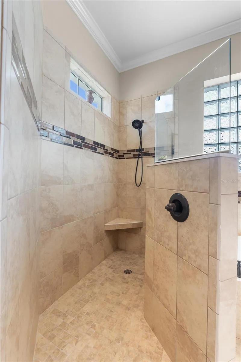 398 NOLANE LANE Polk City, FL 33868