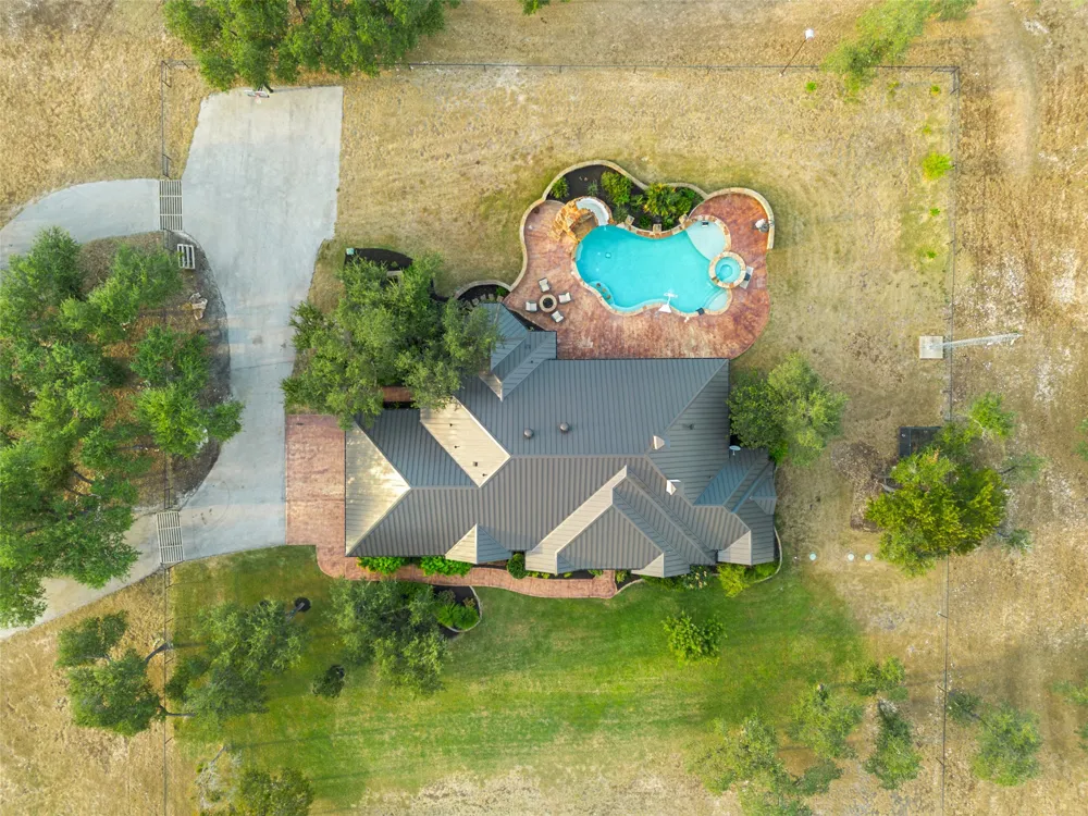 2700 County Road 282 Road Leander, TX 78641