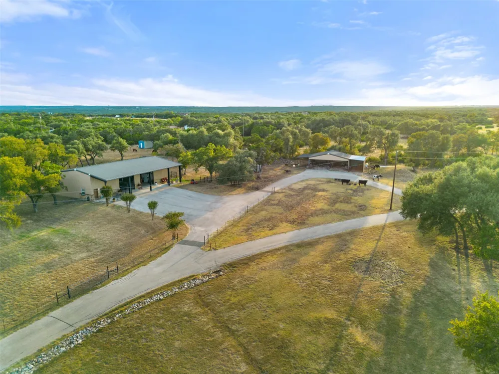 2700 County Road 282 Road Leander, TX 78641