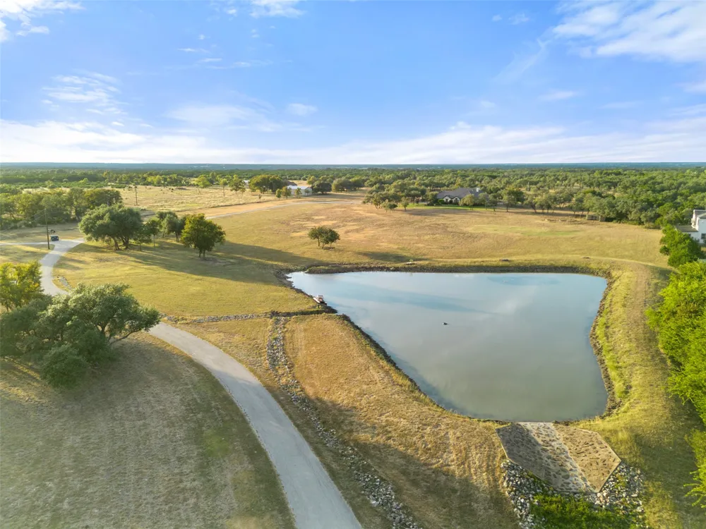 2700 County Road 282 Road Leander, TX 78641