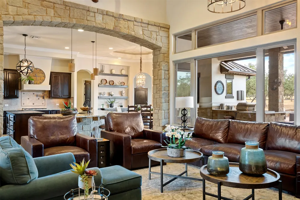 2700 County Road 282 Road Leander, TX 78641