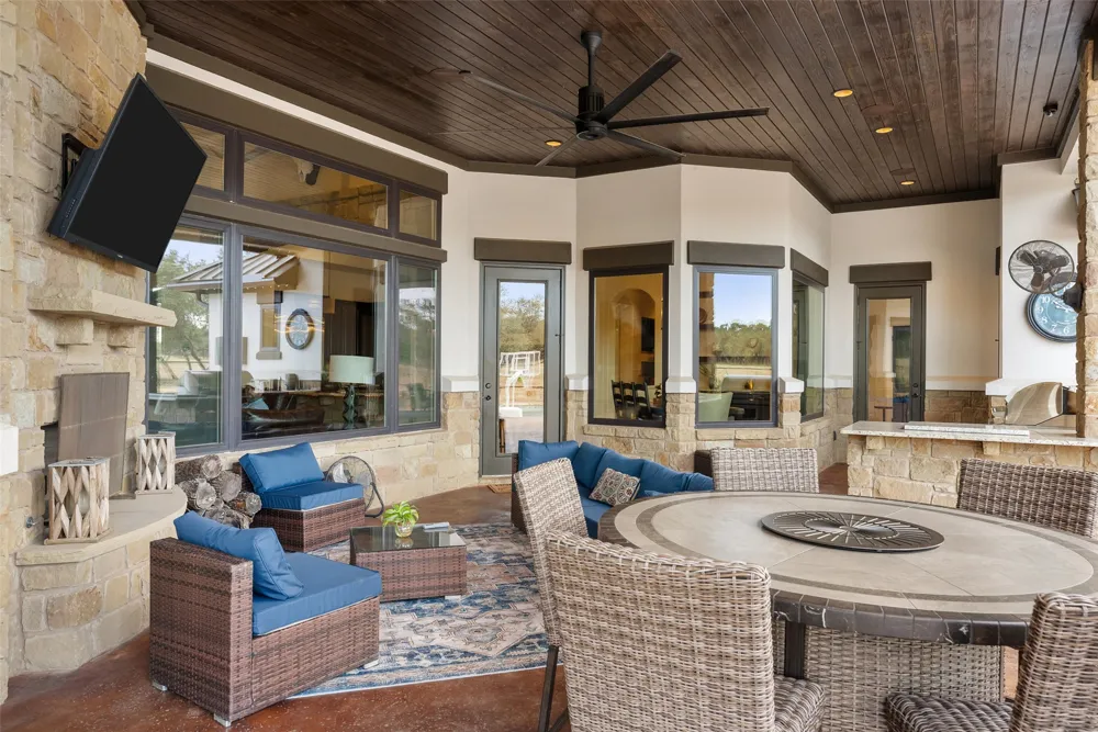 2700 County Road 282 Road Leander, TX 78641