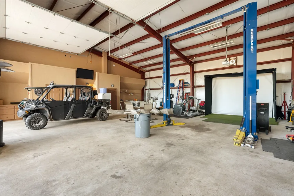 2700 County Road 282 Road Leander, TX 78641