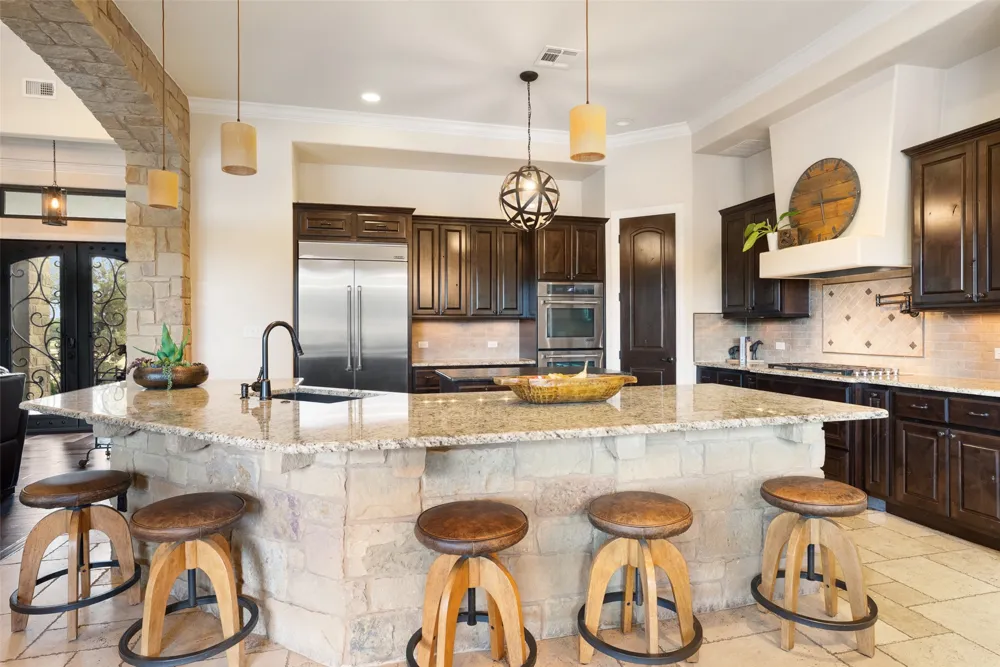 2700 County Road 282 Road Leander, TX 78641
