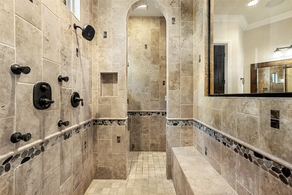 2700 County Road 282 Road Leander, TX 78641
