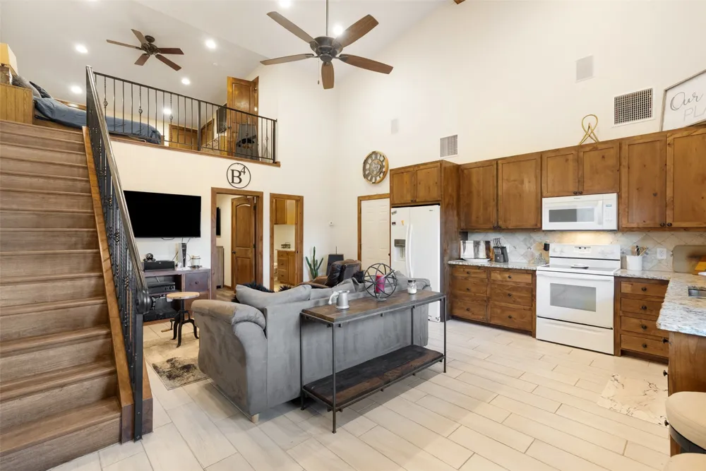 2700 County Road 282 Road Leander, TX 78641