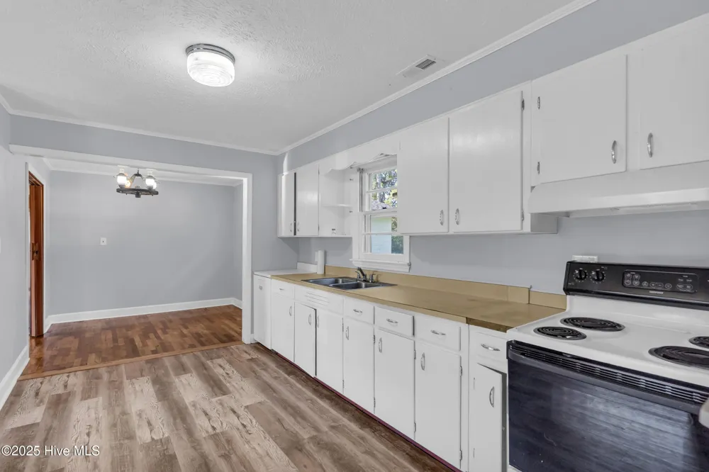 414 S Wilson Street Chadbourn, NC 28431