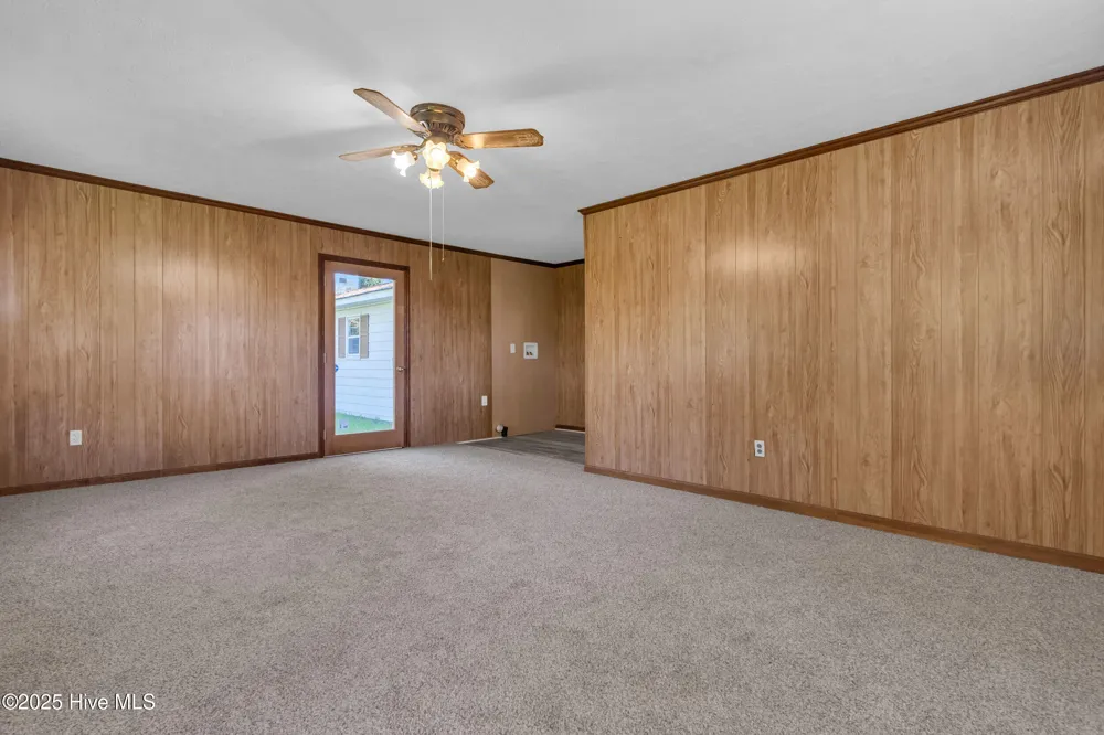 414 S Wilson Street Chadbourn, NC 28431